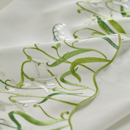 Serweta Haftowana Convelio 80x80 cm z motywem kwiatowym