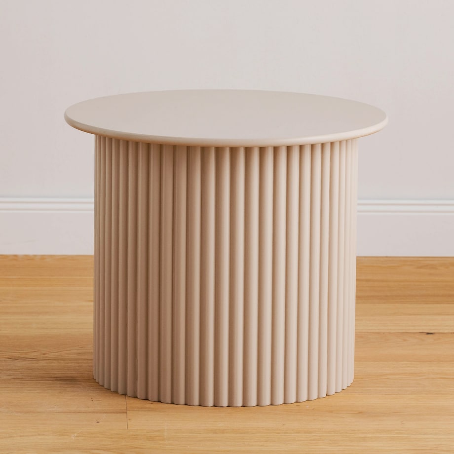 Okrągły ryflowany stolik riffle