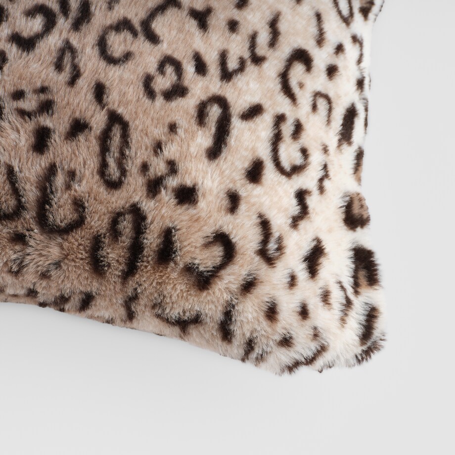 Poszewka Futrzana Panterini 45x45 cm z motywem zwierzęcym