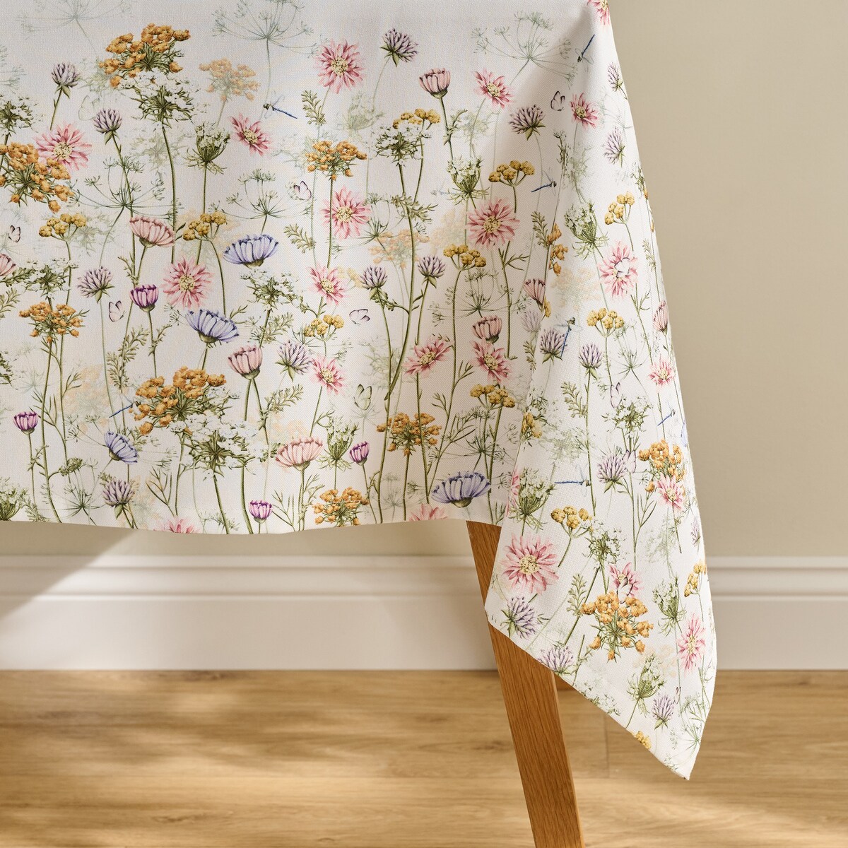 Obrus z nadrukiem Koperino 150x220 cm z motywem kwiatowym