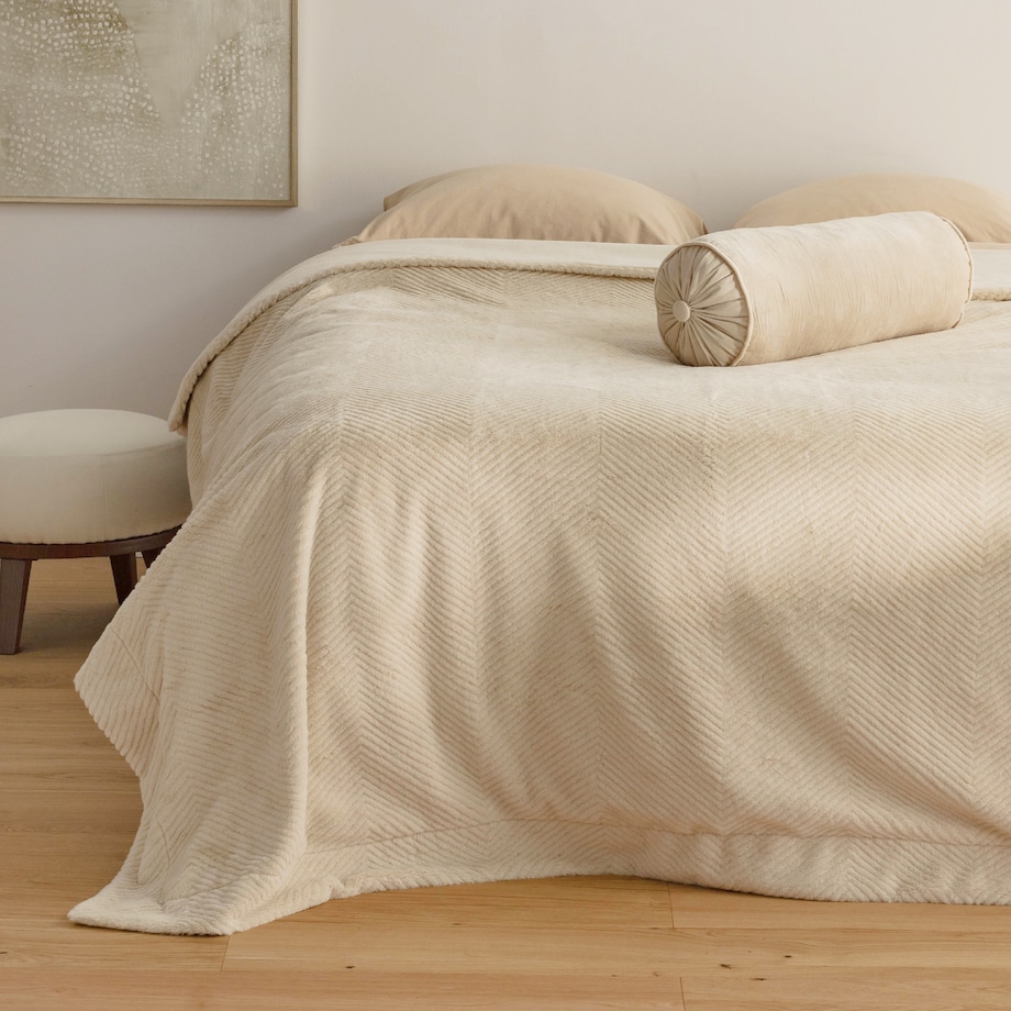 Narzuta Futrzana Przeszywana w Geometryczny Wzór Abraco 200x220 cm