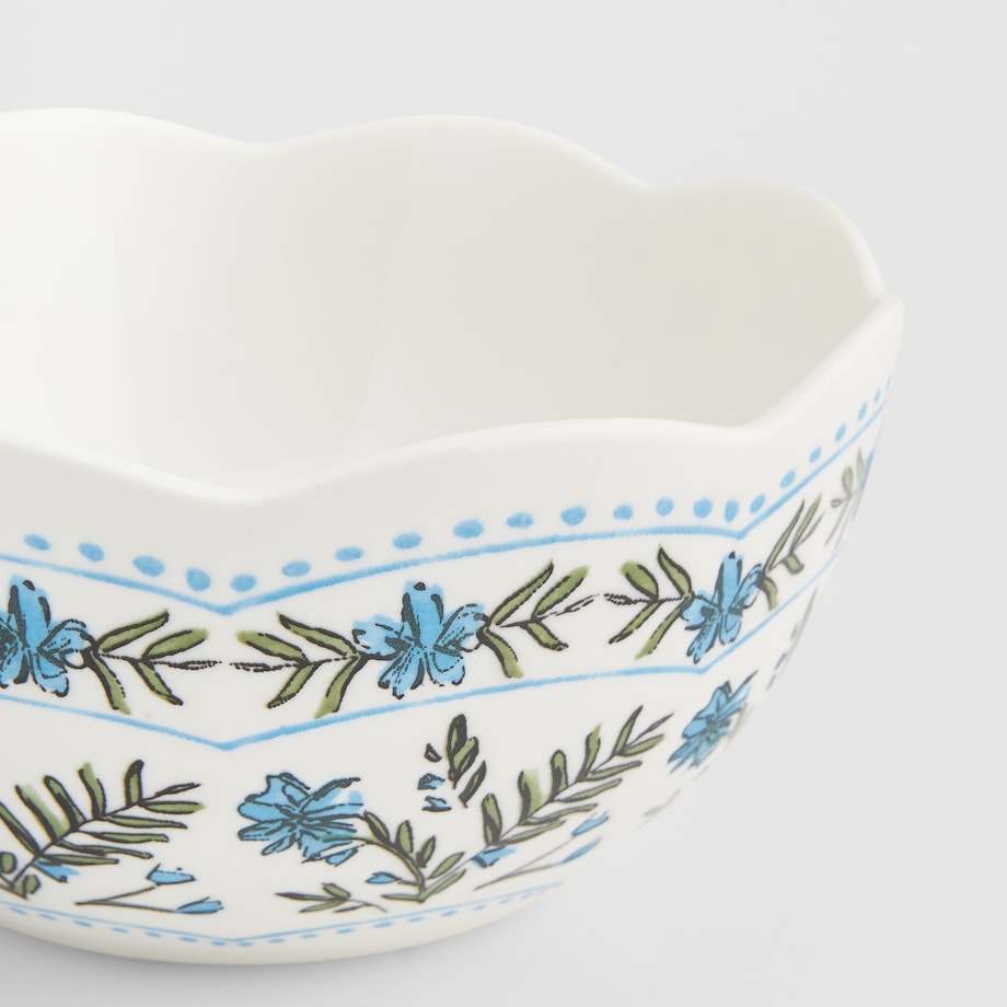 Miska Avenel z motywem roślinnym