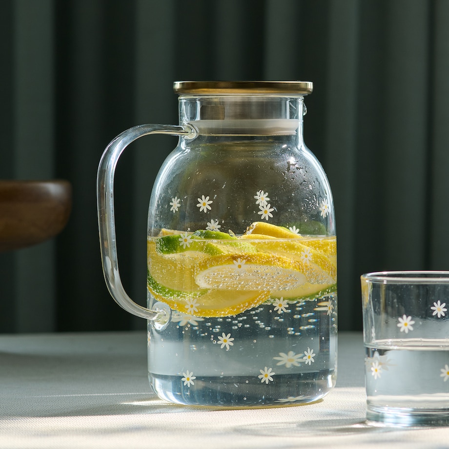 Dzbanek ze szkła borokrzemowego z motywem stokrotek