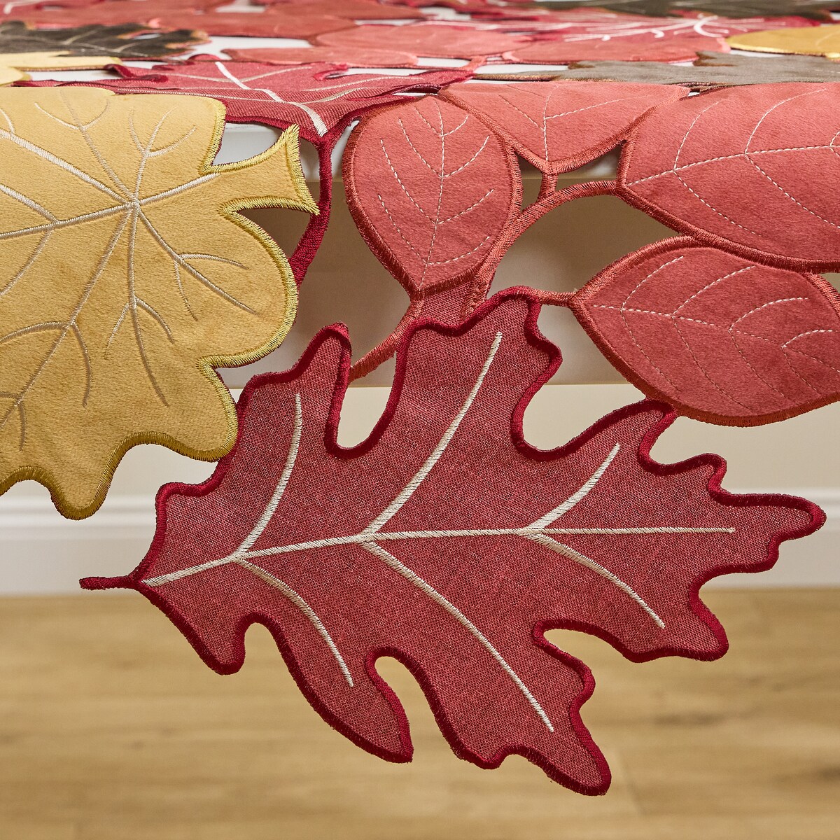 Serweta Haftowana Autumno 80x80 cm