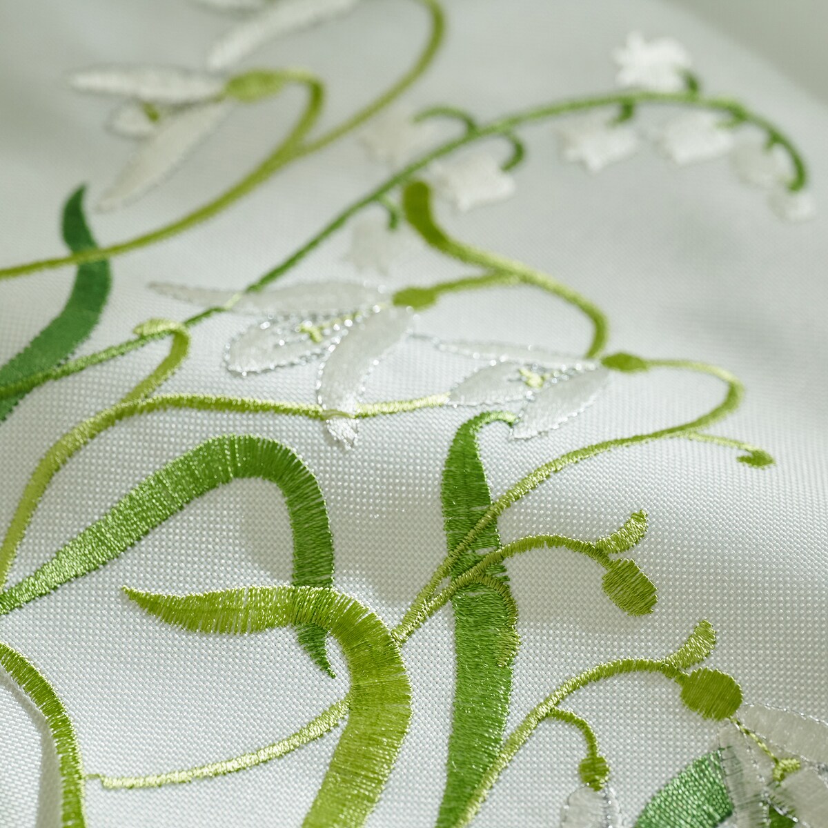 Bieżnik Haftowany Convelio 35x174 cm z motywem kwiatowym