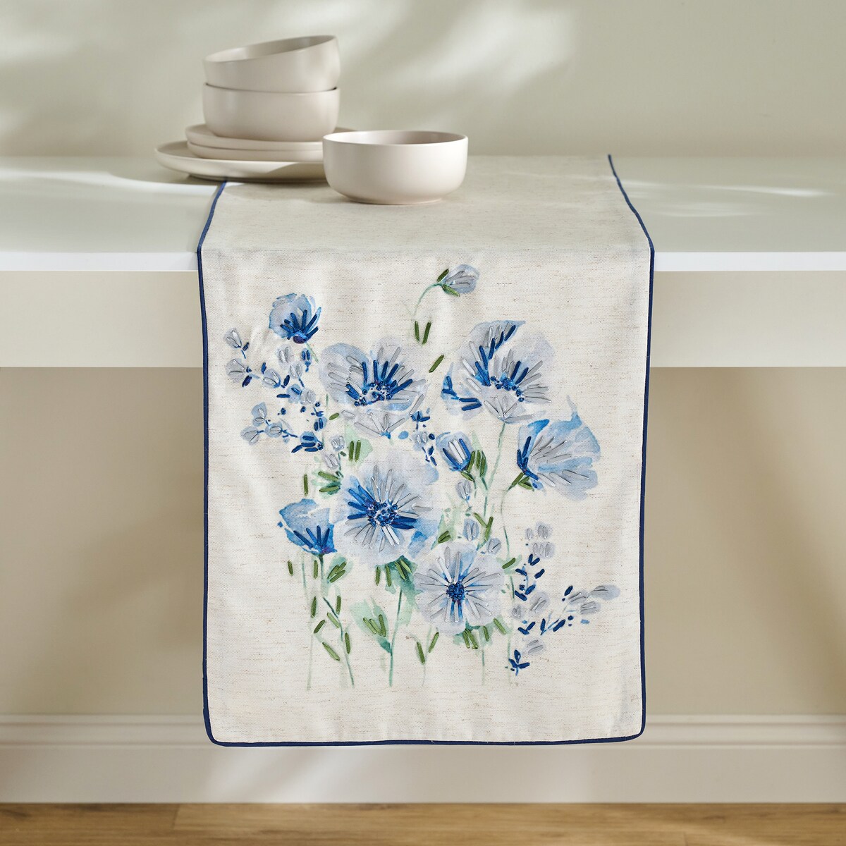 Bieżnik Haftowany Louisa 40x180 cm z motywem kwiatowym