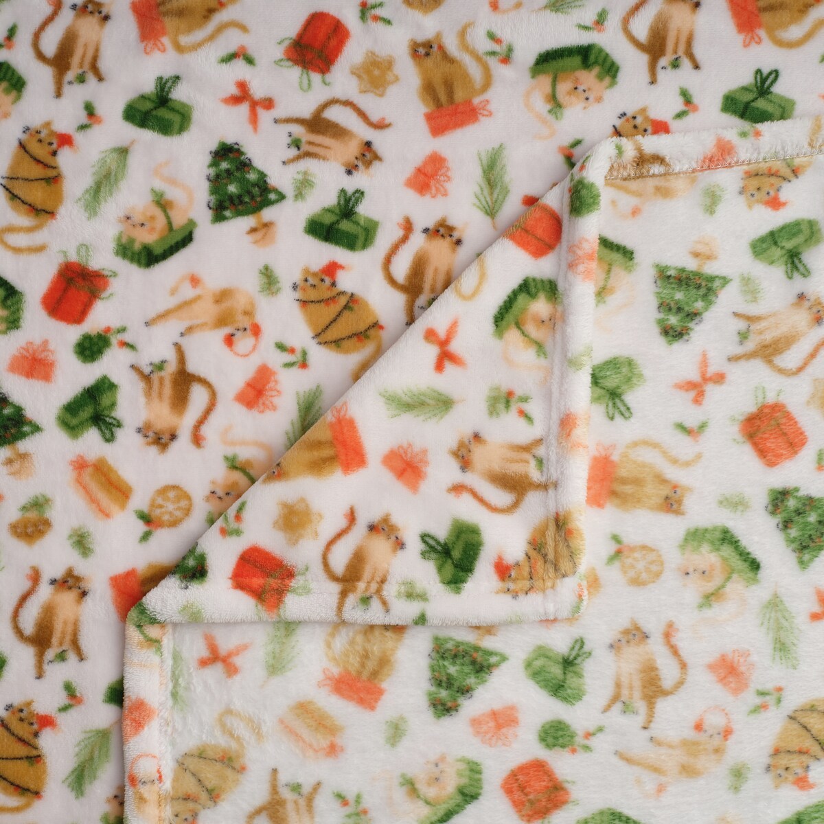 Drukowany koc Miaoumas 150x200 cm z motywem choinki