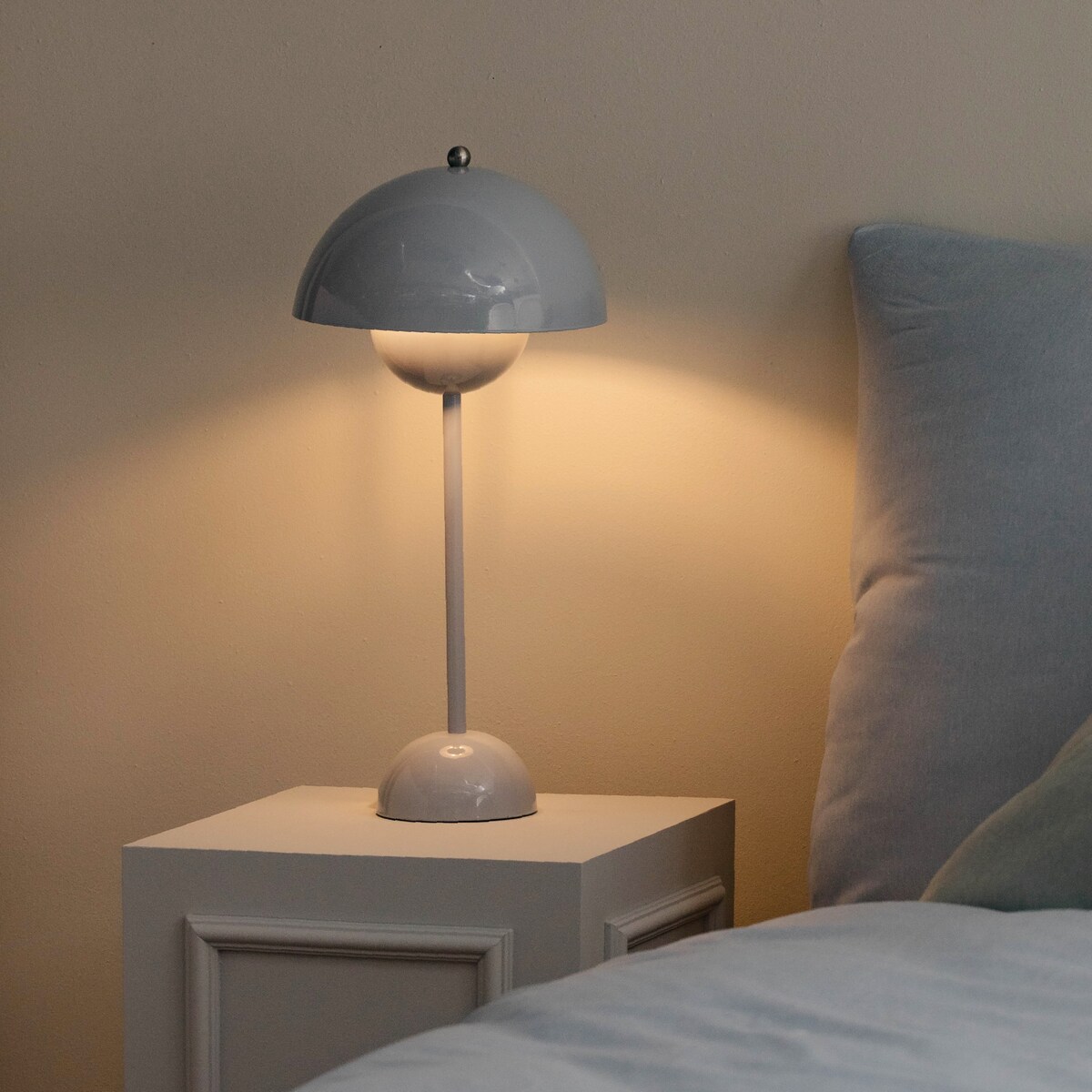 Metalowa Lampa Stołowa Classy