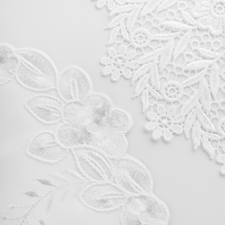 Serwetka Elaria z motywem kwiatowym