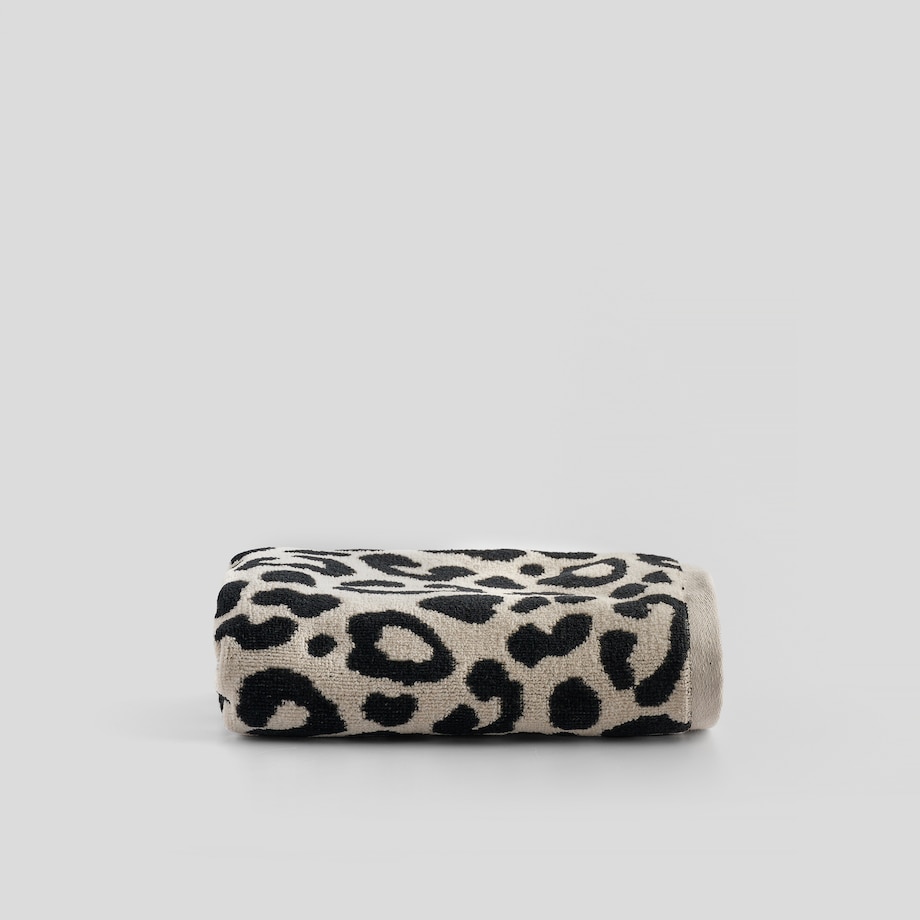 Ręcznik Panther 50x90 cm z motywem zwierzęcym