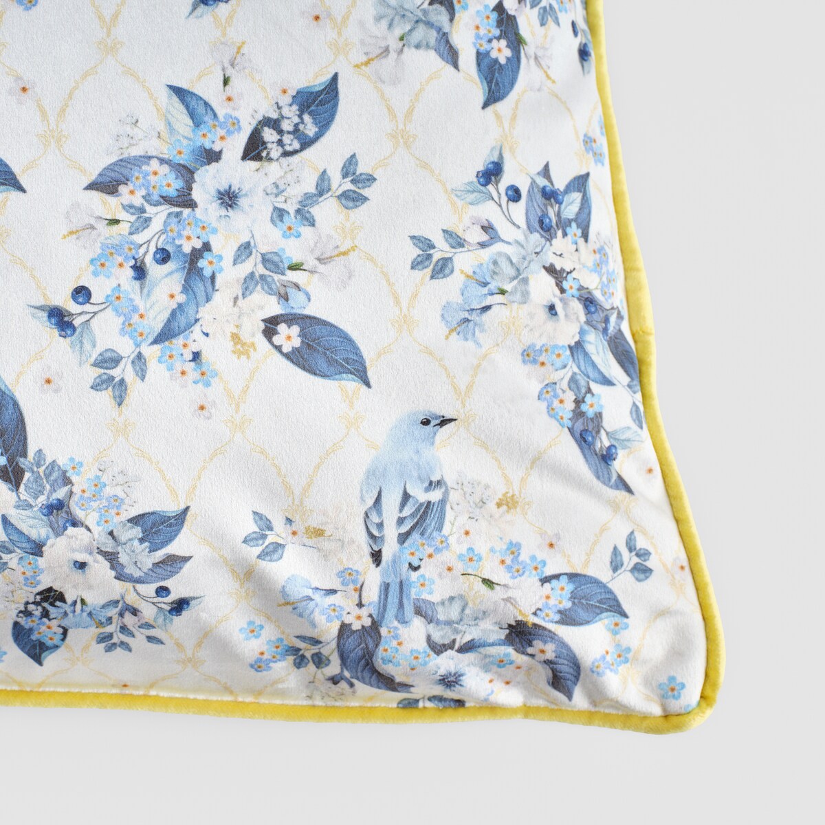 Poszewka z nadrukiem Lemondio 45x45 cm z motywem kwiatowym