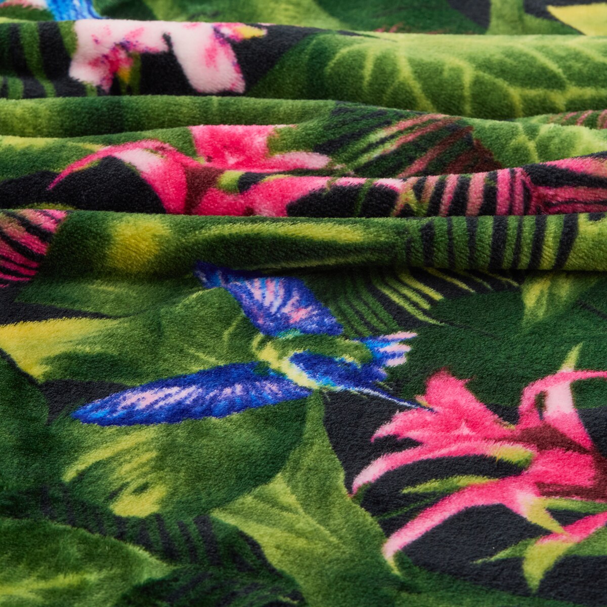 Drukowany koc Tripio 150x200 cm z motywem tropikalnym