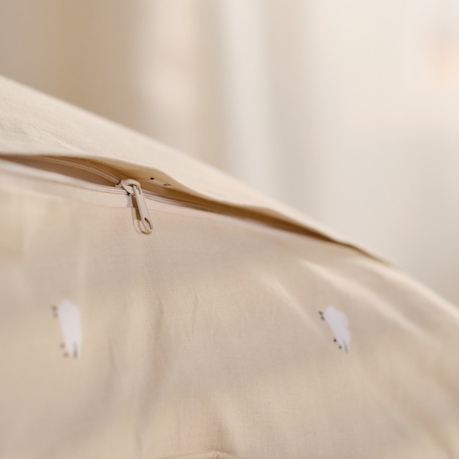 Pościel bawełniana z lamówką Sheeperiso 140x200 cm z motywem baranka