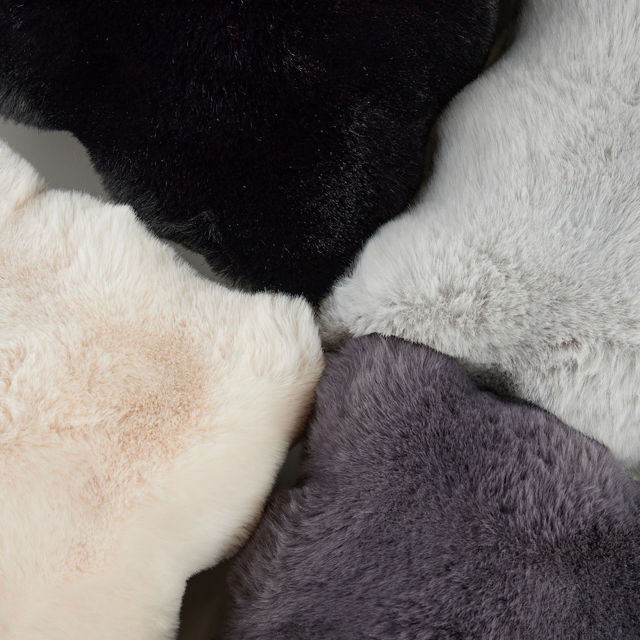 Poszewka Futrzana Bares 45x45 cm w kratę