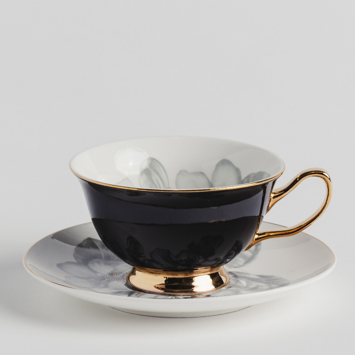 Filiżanka Ze Spodkiem Ennie Black