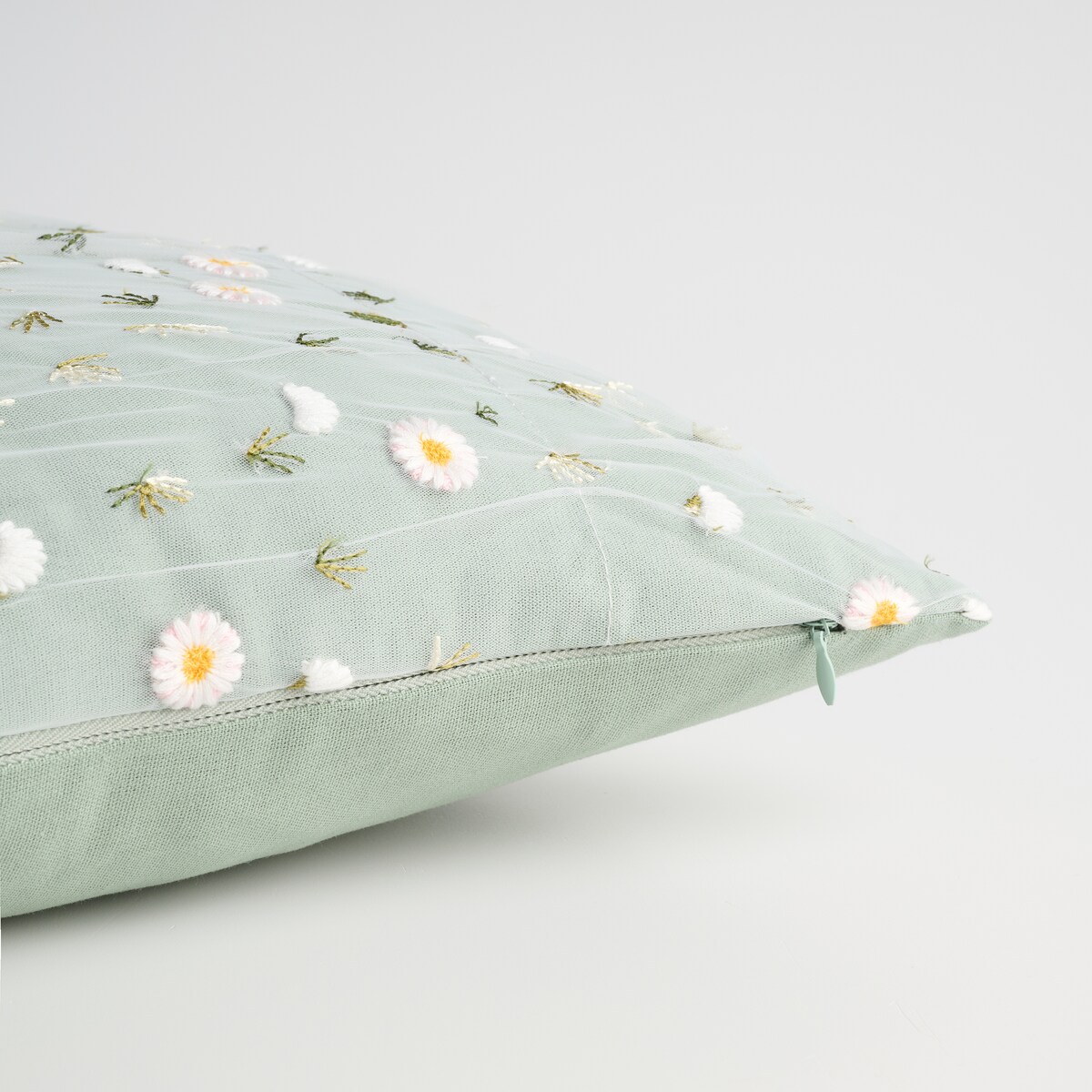 Poszewka Haftowana Ellesmere 45x45 cm z motywem kwiatowym