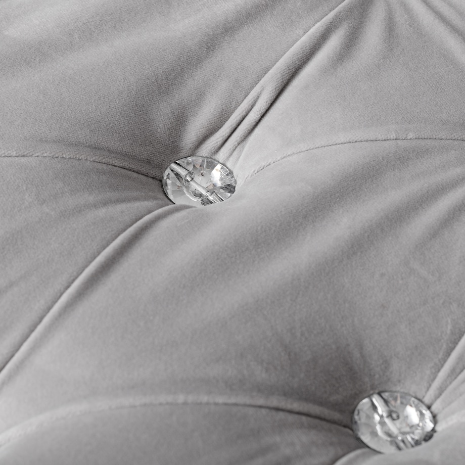 Welurowe krzesło w stylu glamour wykończone cyrkoniami brittani