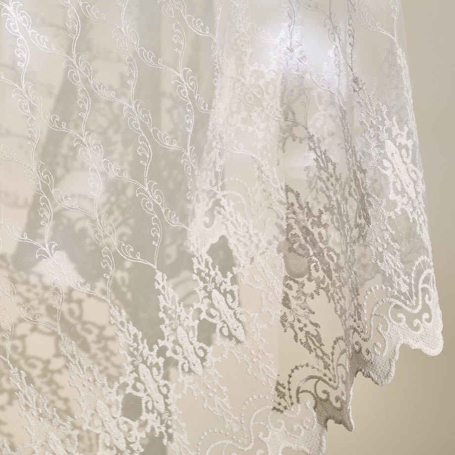 Firana haftowana Bella 140x250 cm z motywem arabeski