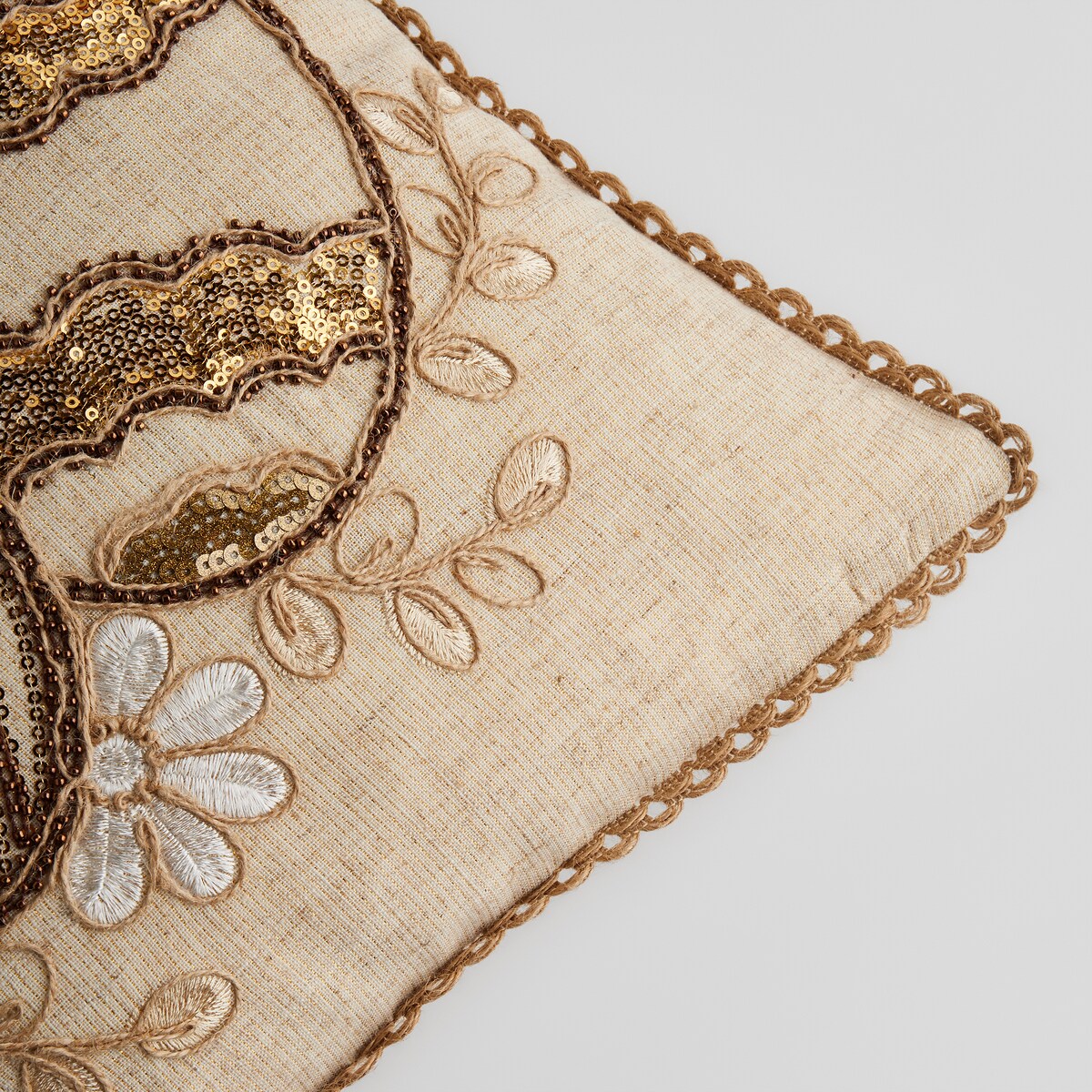 Poszewka Haftowana Oaken 45x45 cm z motywem jajka