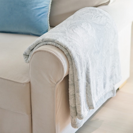 Koc Vinea 150x200 cm z motywem roślinnym