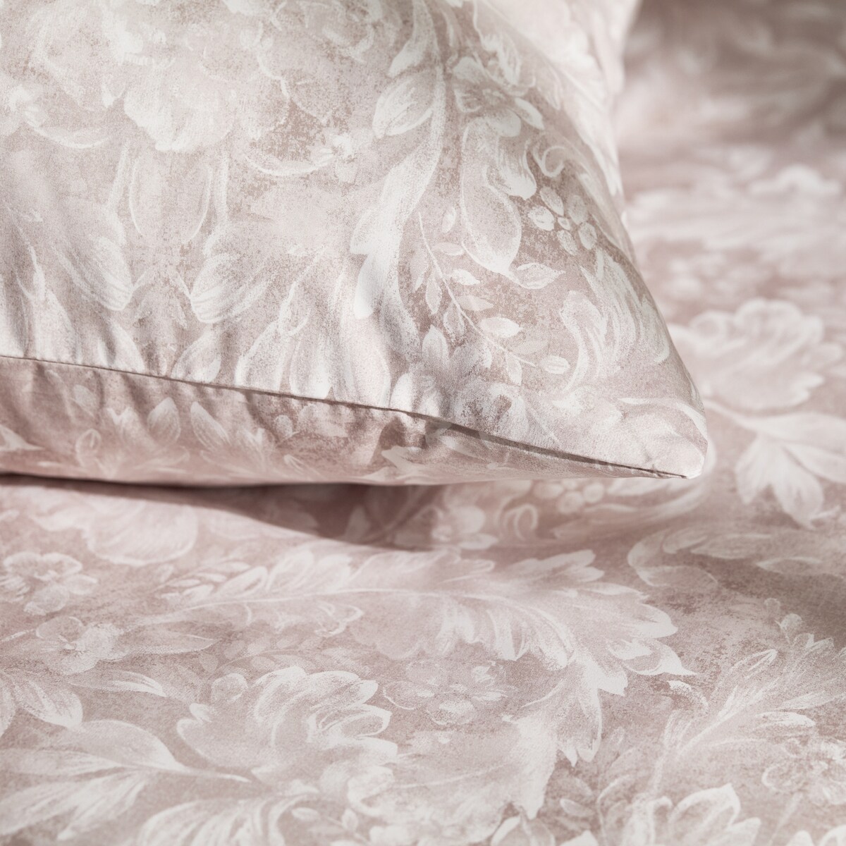 Pościel Z Mikrofibry Anitala 160x200 cm z motywem kwiatowym