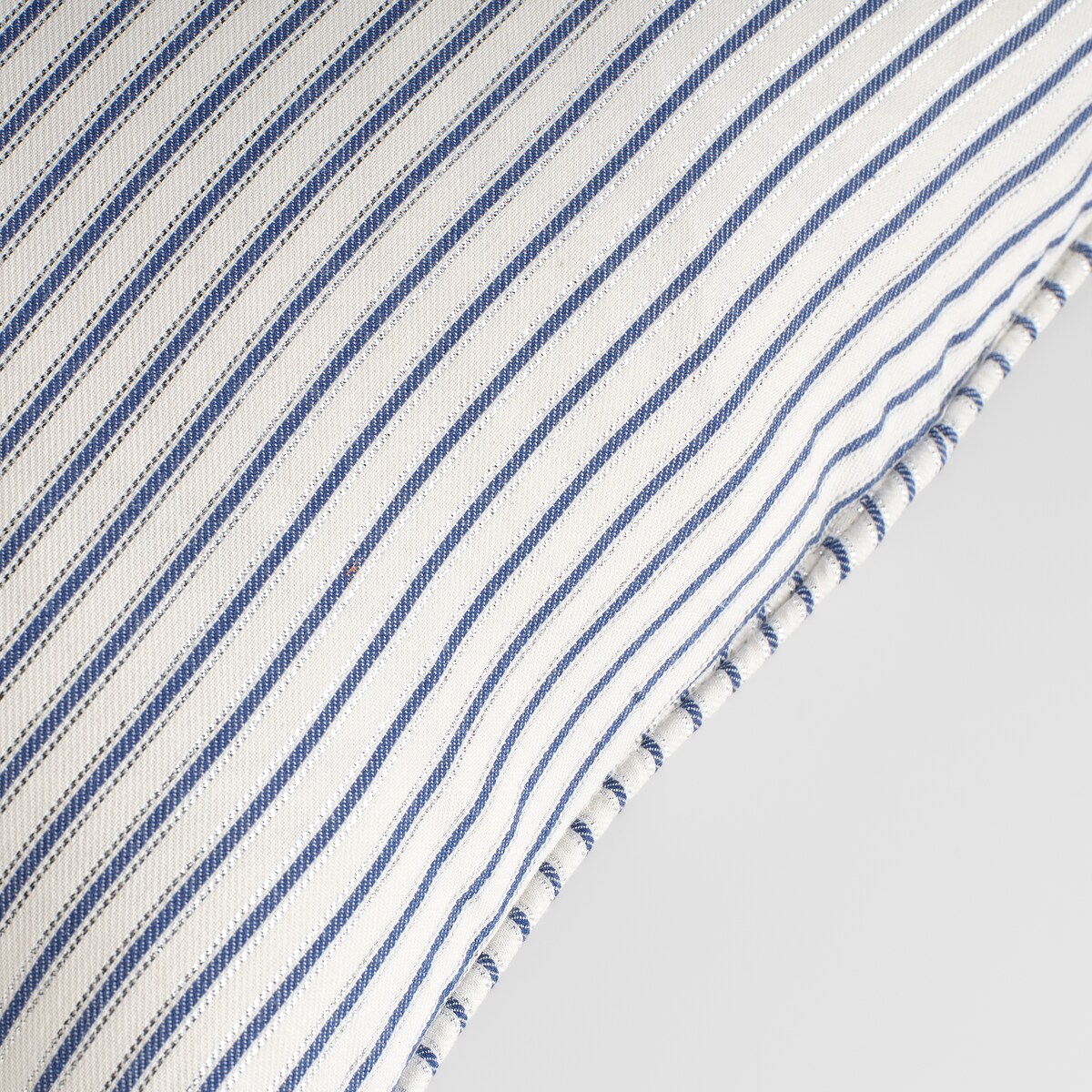 Poszewka Haftowana Eira 45x45 cm