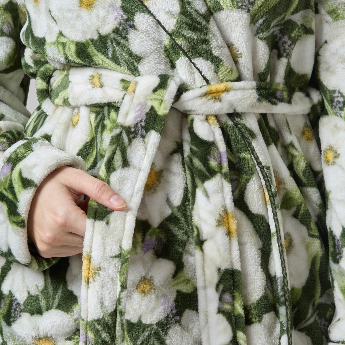 Szlafrok Emeris z motywem kwiatowym