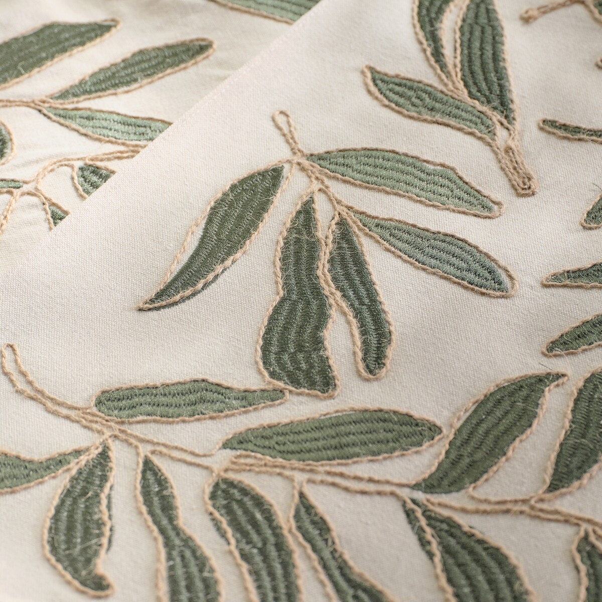 Bieżnik Haftowany Leafso 35x180 cm z motywem liściastym