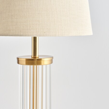 lampa stołowa ze szklaną podstawą transparent