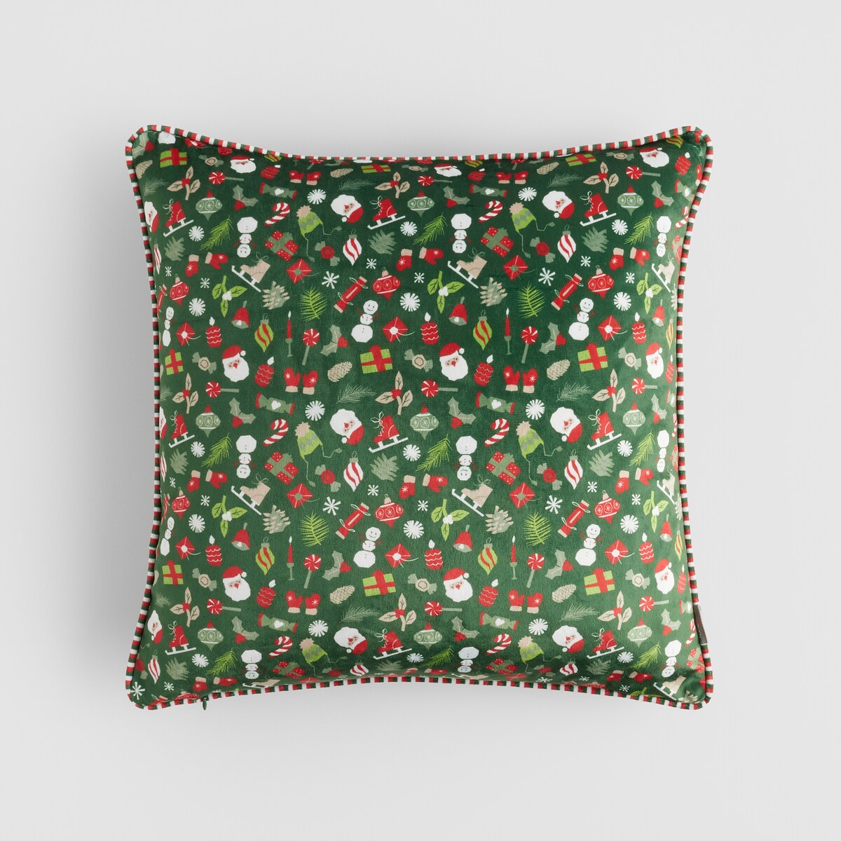 Poszewka z nadrukiem Festio 45x45 cm z motywem mikołaja