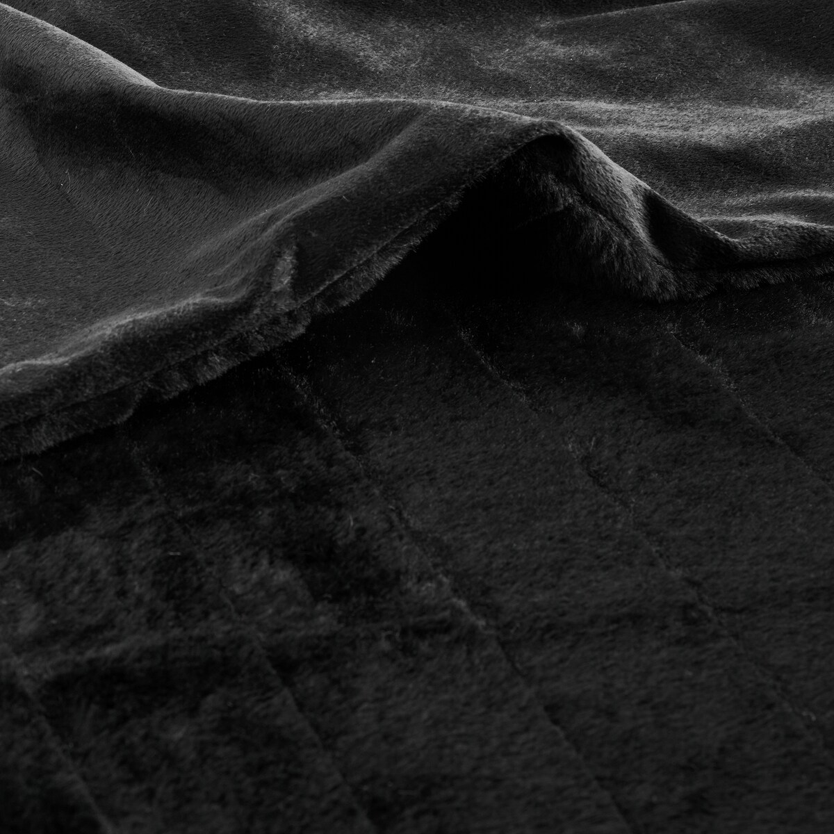 Jednokolorowa futrzana narzuta na łóżko Classolo 180x200 cm