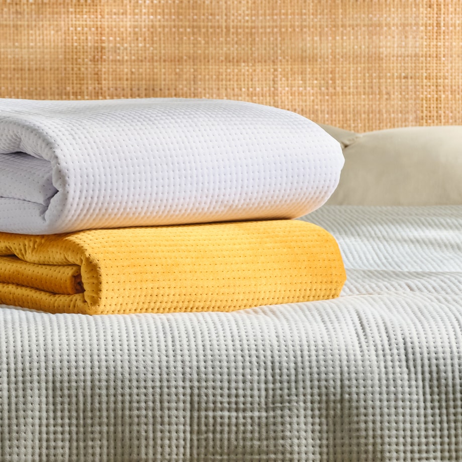 Narzuta Welwetowa w Wytłaczane Drobne Kropki Pontoso 200x220 cm