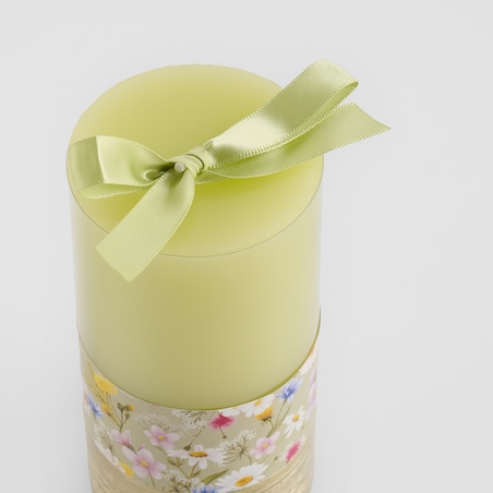 Świeca Melow z motywem kwiatowym