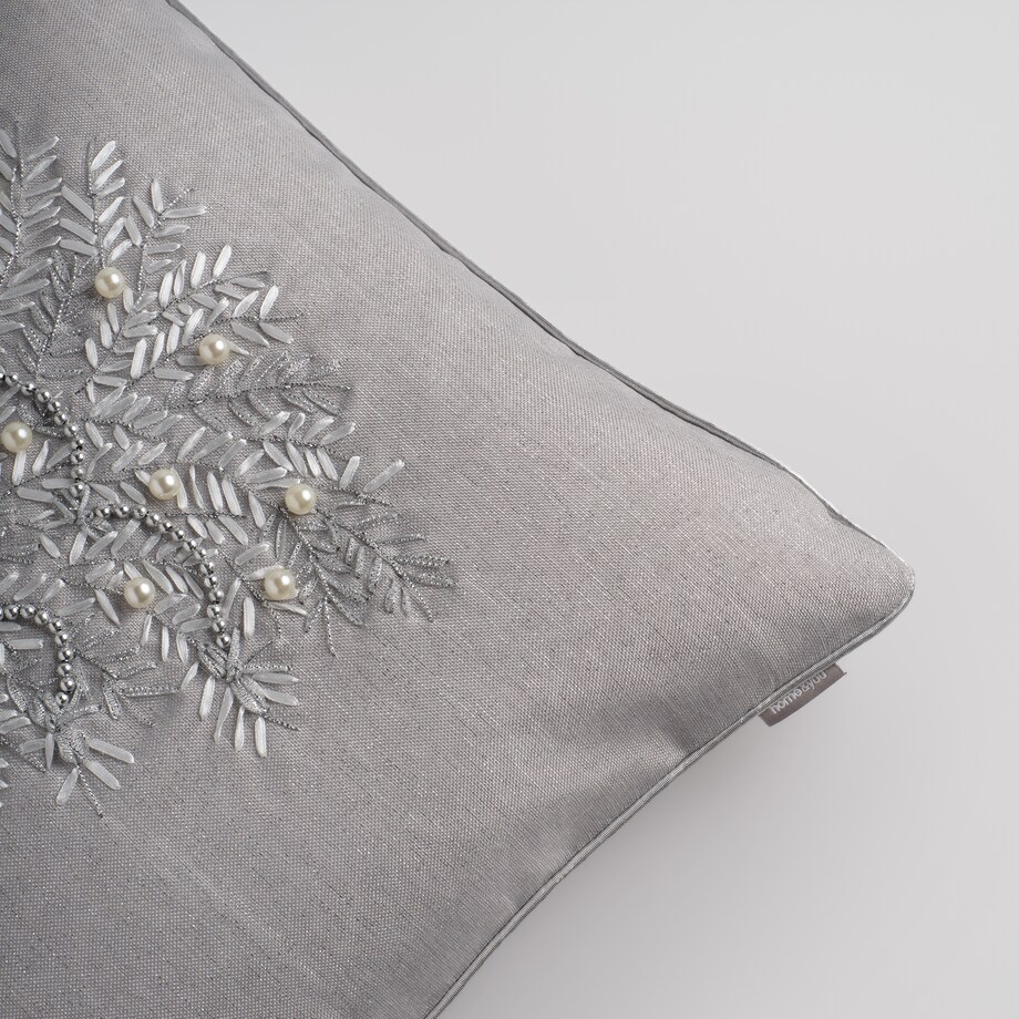 Poszewka Haftowana Arvores 45x45 cm z motywem choinki