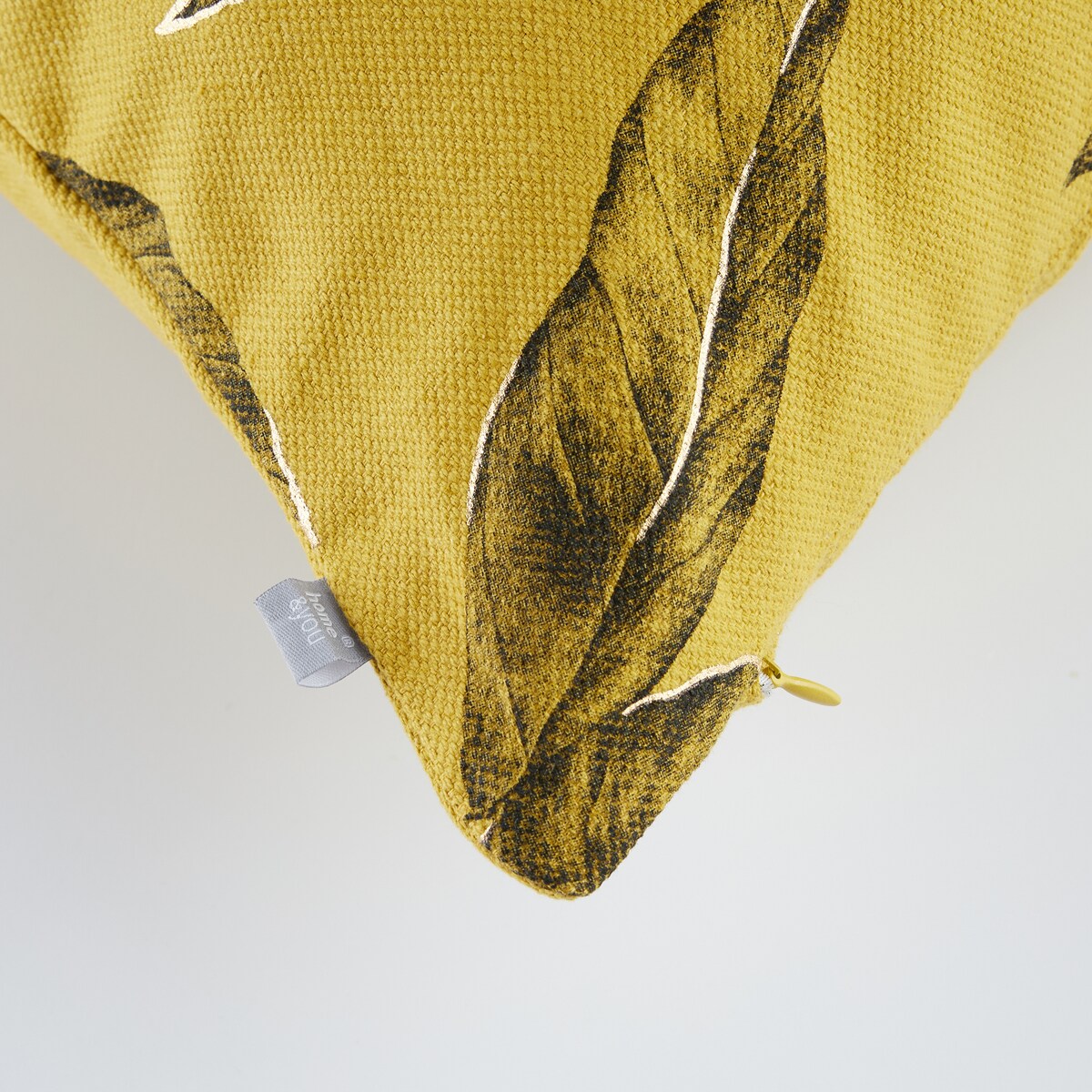 Poszewka Drukowana Frondosa 45x45 cm z motywem liściastym