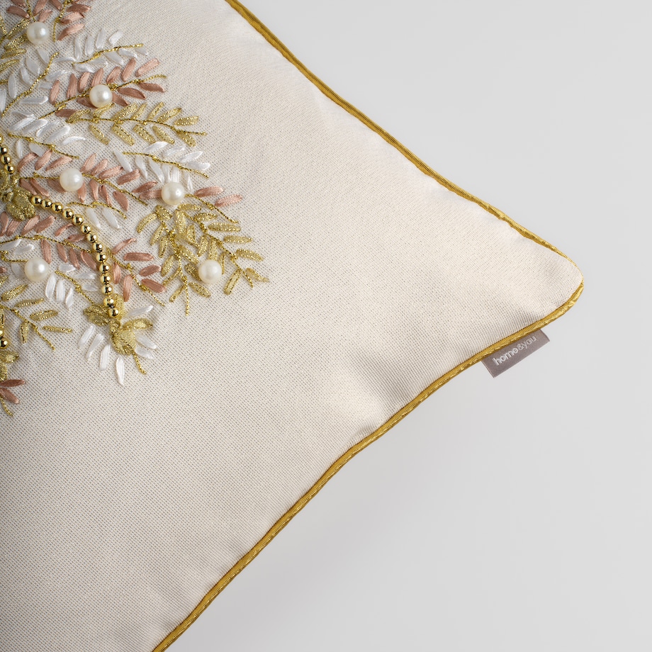 Poszewka Haftowana Arvore 45x45 cm z motywem choinki