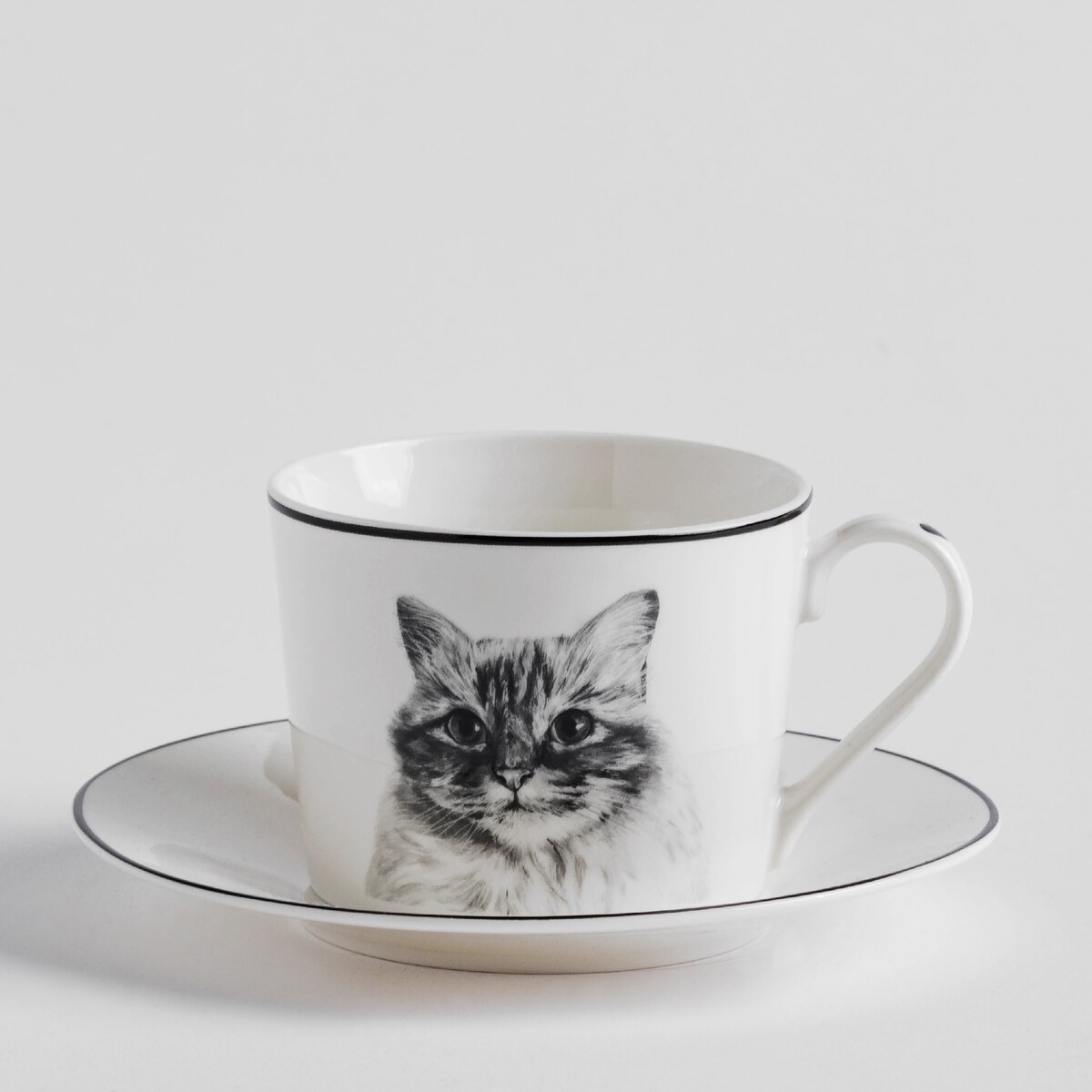 Filiżanka ze spodkiem z kotem Kittie z motywem zwierzęcym