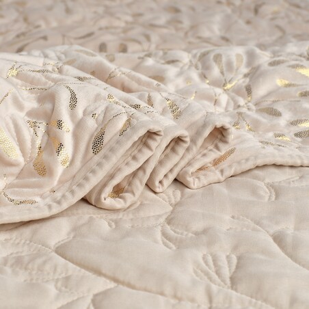 Wzorzysta narzuta na łóżko Mistelo 200x220 cm z motywem arabeski i liści