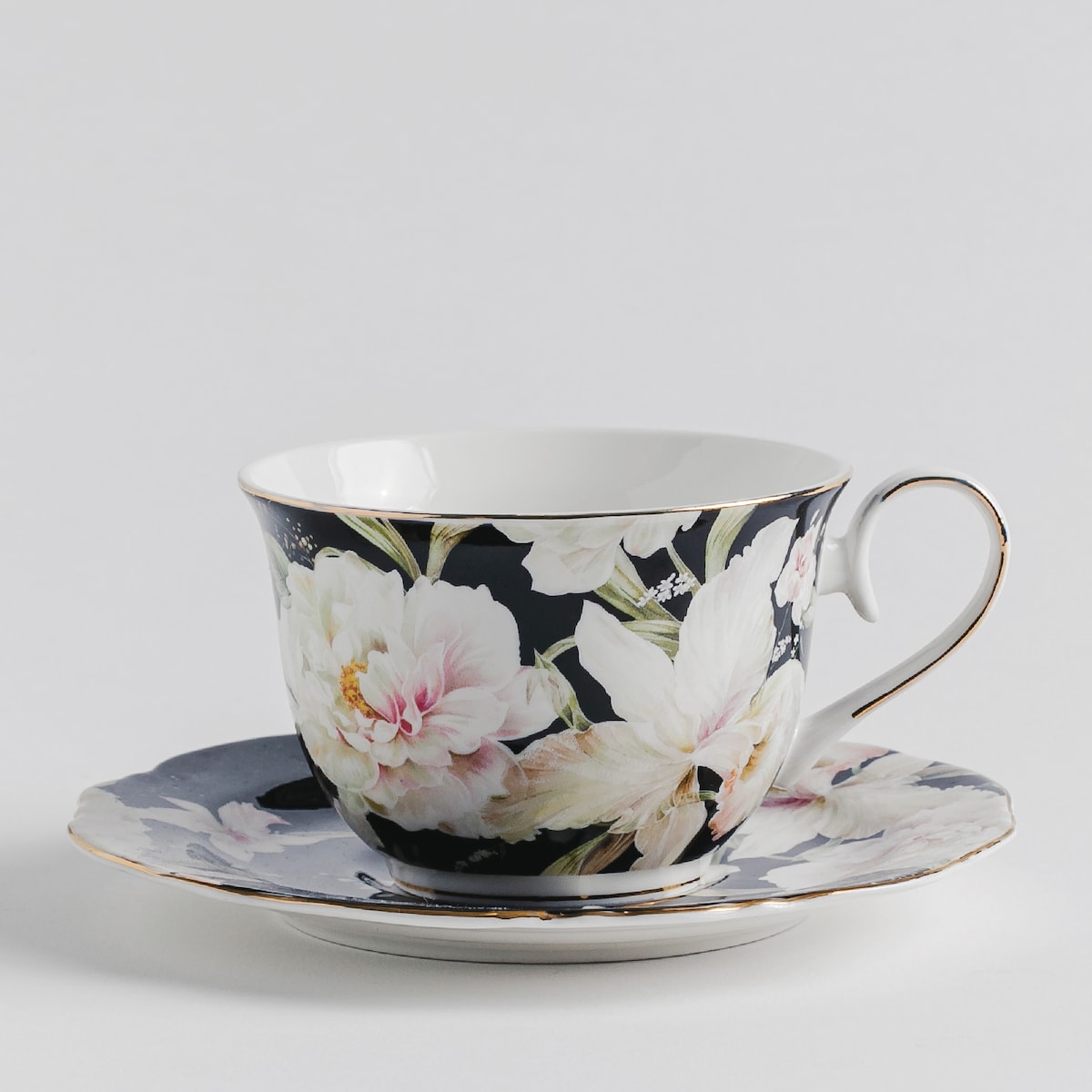 Filiżanka Ze Spodkiem Puja