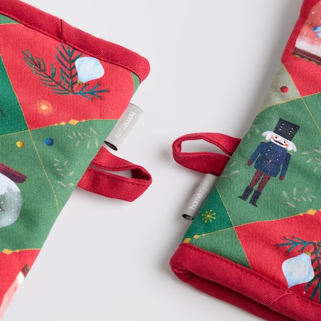 Komplet Rękawic Kuchennych Nutpatcher 13x30 cm z motywem dziadka do orzechów