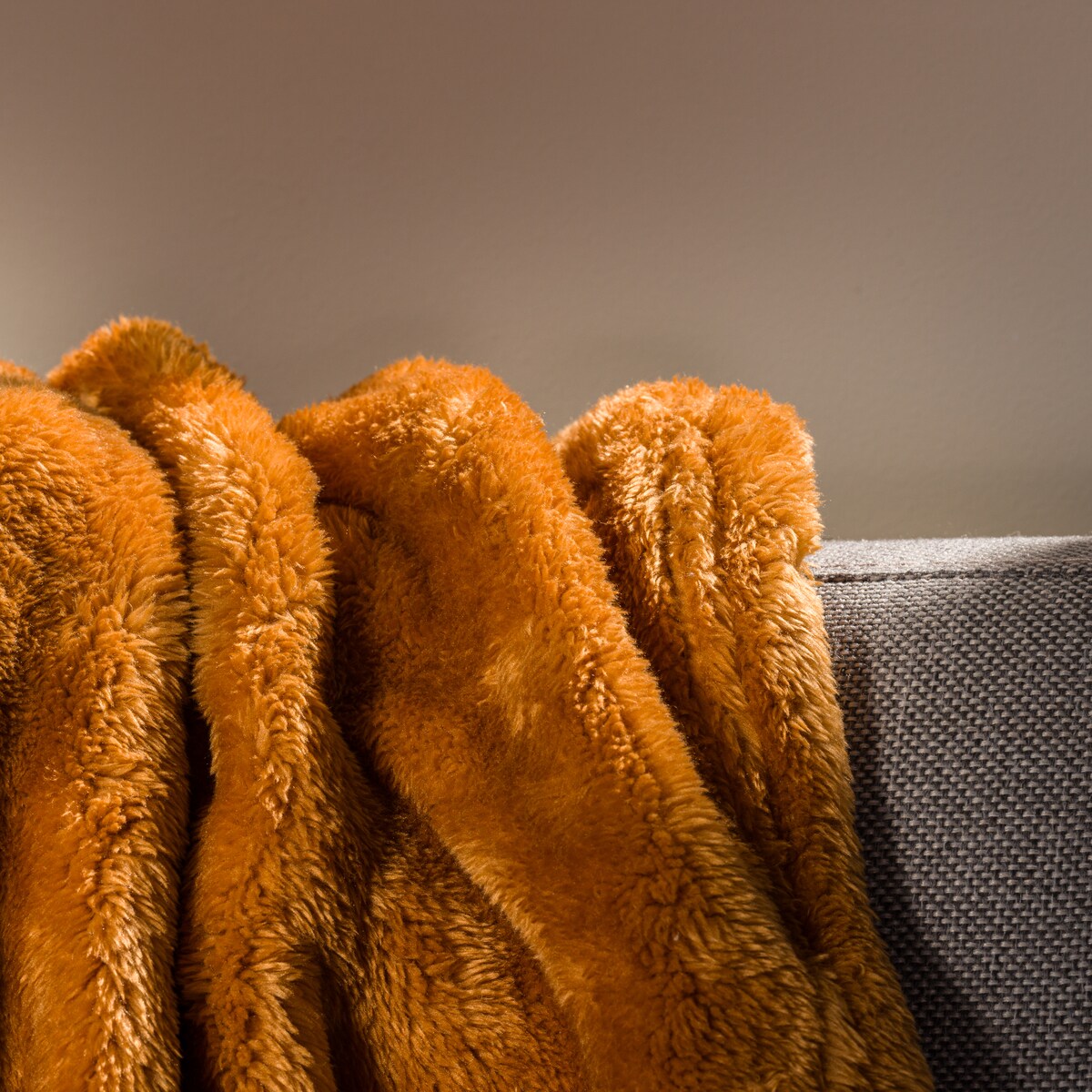 Jednokolorowy koc Grenland VII 200x220 cm