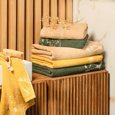 Ręcznik Lamino 70x130 cm z motywem kwiatowym