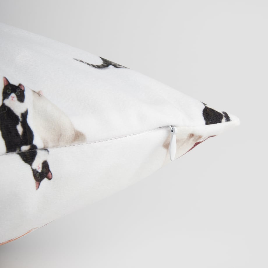 Poszewka z nadrukiem Gattino 45x45 cm z motywem zwierzęcym