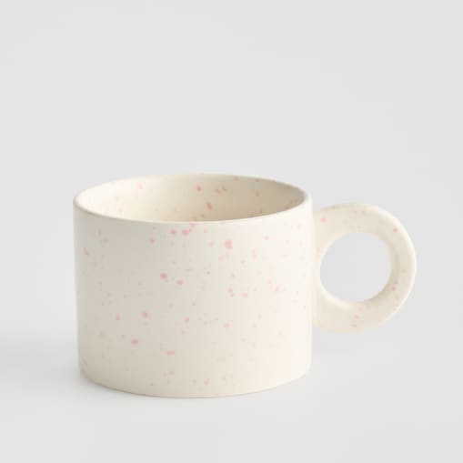 Kubek Akamiti w groszki