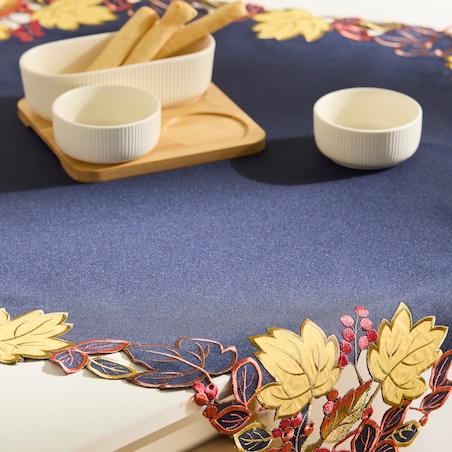 Serweta Haftowana Rowanberry 80x80 cm z motywem liści