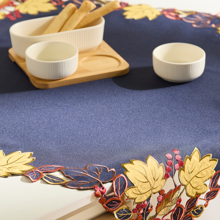 Serweta Haftowana Rowanberry 80x80 cm z motywem liści