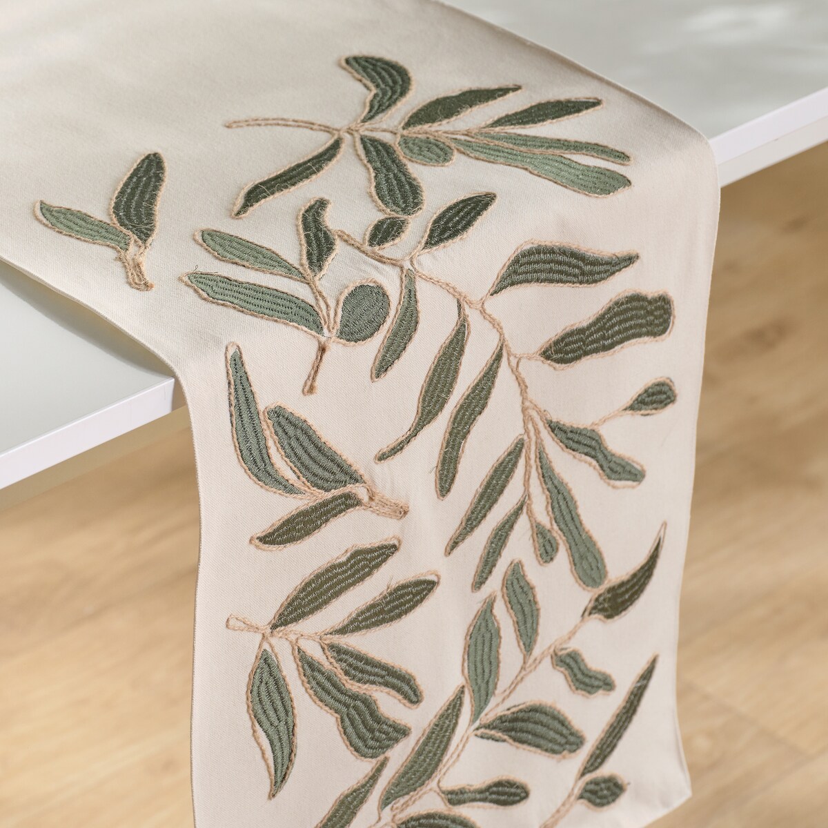 Bieżnik Haftowany Leafso 35x180 cm z motywem liściastym