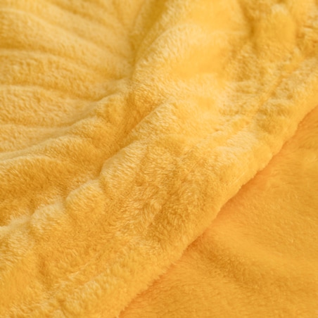 Jednokolorowy koc z wytłoczonym wzorem Leafline 150x200 cm