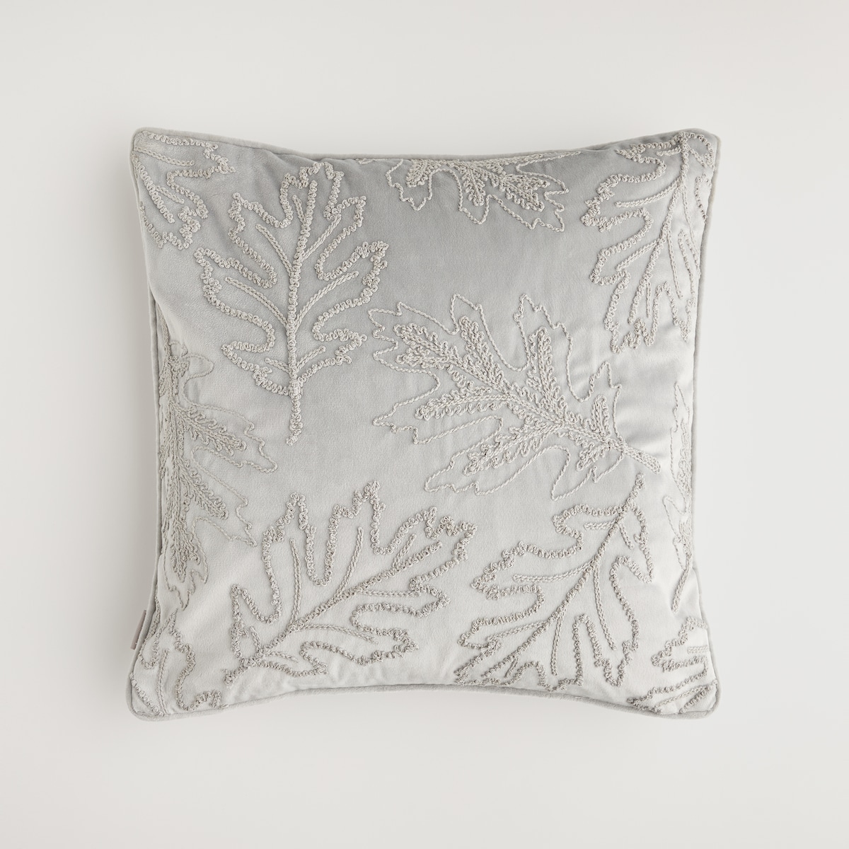 Poszewka Haftowana Maple 45x45 cm z motywem liściastym