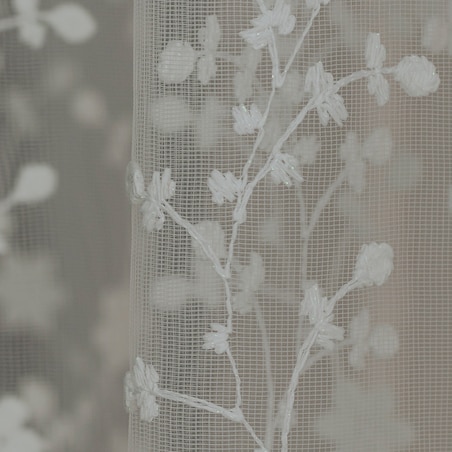 Firana Gaia 140x250 cm z motywem kwiatowym